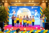 Tô trăng vàng, vẽ hạnh phúc 