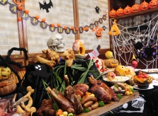 Độc đáo tiệc Halloween tại khách sạn Windsor Plaza
