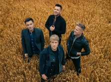 Westlife quyết định tăng buổi diễn tại Việt Nam