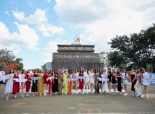 Top 40 hoa hậu Hoàn Vũ Việt Nam 2023 khám phá văn hóa tây nguyên tại tứ đại danh thác Nam Tây Nguyên Tea Bobla Waterfall
