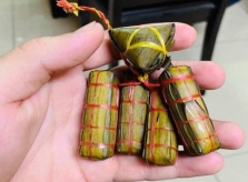 Chàng trai mua 8 cái bánh tét trên mạng ăn không đủ no