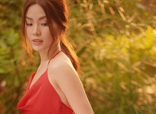Á hậu Diễm Trang khoe nhan sắc 'gái một con'