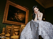 Ái nữ sao 'Anh hùng xạ điêu' từng không biết cha mẹ là tỷ phú