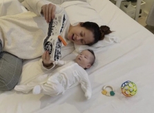 Nhật ký một ngày chăm con gái của An Nguy