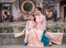 Áo dài Tết cho mẹ và bé