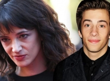 Asia Argento tố ngược bị bạn diễn 17 tuổi tấn công tình dục