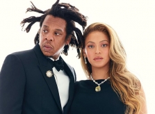 Beyonce bị chỉ trích vì đeo 'kim cương máu' 30 triệu USD