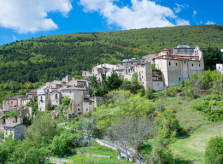 Biệt thự cổ nguyên vẹn Italy bán với giá 50 bảng