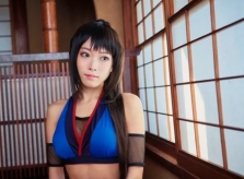 Bikini Ninja khiến con gái Nhật phát cuồng