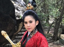 Bình Tinh làm phim cải lương 'Cô gái Đồ Long'