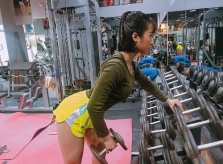 Cô gái Sài Gòn cai nghiện trà sữa lấy lại vóc dáng thon gọn
