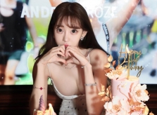 Bồ cũ Trần Quán Hy thành 'siêu vòng một'