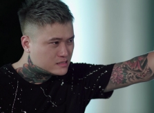 Ca sĩ Vũ Duy Khánh tuyên bố duy nhất câu này với các chủ nợ vây quanh