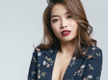 Cát Tiên khoe vòng một trong bộ ảnh mới