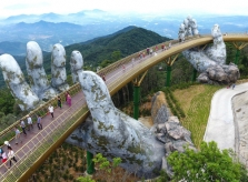 Những góc chụp ảnh đẹp trên cầu Vàng Đà Nẵng