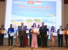 CEO Hương Giang (Thùy Trang) - Cân bằng giữa kinh doanh và thiện nguyện