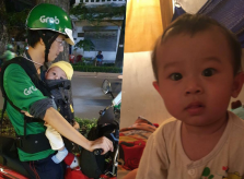 Cha địu con 8 tháng chạy xe ôm công nghệ