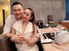 Chi Bảo hạnh phúc bên bạn gái kém 16 tuổi