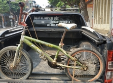 Chiếc xe đạp không phanh của cậu bé Sơn La được đem đấu giá