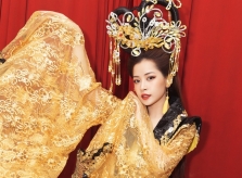 Chi Pu hóa thân thành Kiều Nguyệt Nga