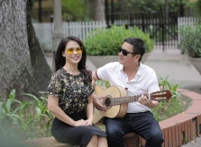 Chí Trung hạnh phúc bên bạn gái