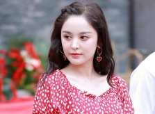 Cổ Lực Na Trát tăng cân khi quay 'Đại Đường minh nguyệt'