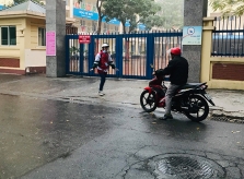 Nhiều gia đình 'náo loạn' vì con được nghỉ tránh dịch