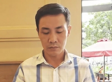 Con trai bị bán ở ga tàu đi tìm bố mẹ đẻ