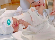 Ảnh sao 21/10: Con gái mới sinh của Pha Lê