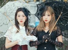 Cơn sốt 'Mr. Sunshine' khiến thời trang vintage làm mưa làm gió tại Hàn Quốc