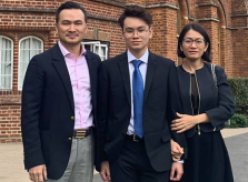 Con trai Chi Bảo ở lại Anh giữa dịch