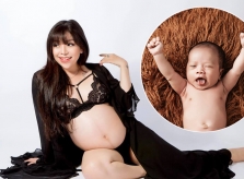 Con trai Minh Chuyên cười tít mắt khi chụp ảnh đầy tháng
