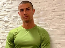C. Ronaldo vẫn dương tính với nCoV sau hai tuần