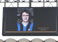 Cựu sao Inter qua đời sau khi cưa chân do biến chứng Covid-19