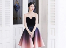 Hà Thanh Huy lăng xê đầm cúp ngực