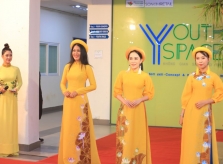 NTK Việt Hùng và Hứa Quý Long lưu lại dấu ấn Sài Gòn tại Triển lãm ảnh “Tôi Yêu Áo Dài Việt Nam”