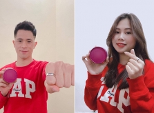 Đình Trọng và bạn gái mặc áo đôi, nhẫn cặp