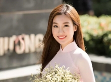 Hoa hậu Đỗ Mỹ Linh và mẹ đăng ký hiến tạng