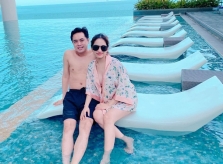 Dương Khắc Linh đưa vợ bầu đi biển