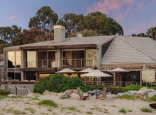 Bên trong căn biệt thự 24 triệu USD của MC đồng tính Ellen DeGeneres