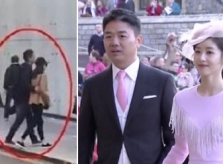 'Em gái trà sữa' gây xôn xao khi tình tứ bên chồng giữa bê bối sex