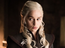 Nhan sắc 'Mẹ Rồng' Emilia Clarke trên màn ảnh