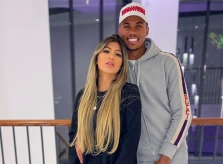 Bóng hồng quyến rũ nắm giữ trái tim tân binh Arsenal
