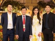 Gia đình Tiên Nguyễn ủng hộ thêm 30 tỷ đồng