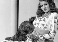 Bộ phim biến nữ diễn viên thành biểu tượng ‘bom sex’ theo đúng nghĩa đen