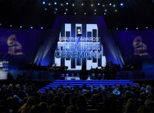 Hoãn lễ trao giải Grammy vì Covid-19