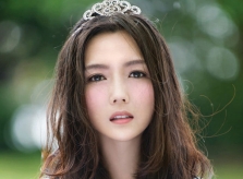 Tình cũ của Thích Tiểu Long mất nhiều show sau bê bối ngoại tình