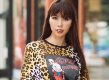 Hà Anh bức xúc khi bị chê ngực lép, giọng quê mùa