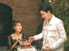 Ca sĩ 10X Han Sara gầy gò trong MV khiến fan lo lắng