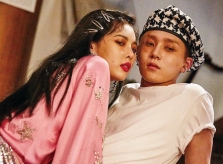 Hẹn hò HyunA, nam thần tượng bị tẩy chay phải ngừng hoạt động